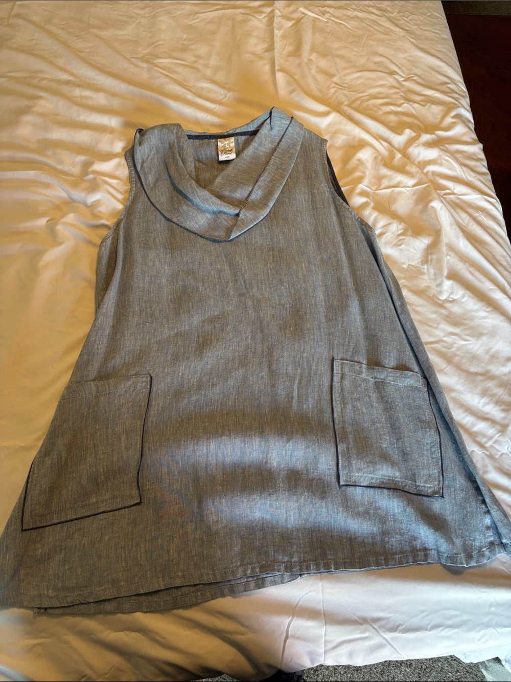 Sleeveless Gray Cowl-Neck Tunic with Front Pockets